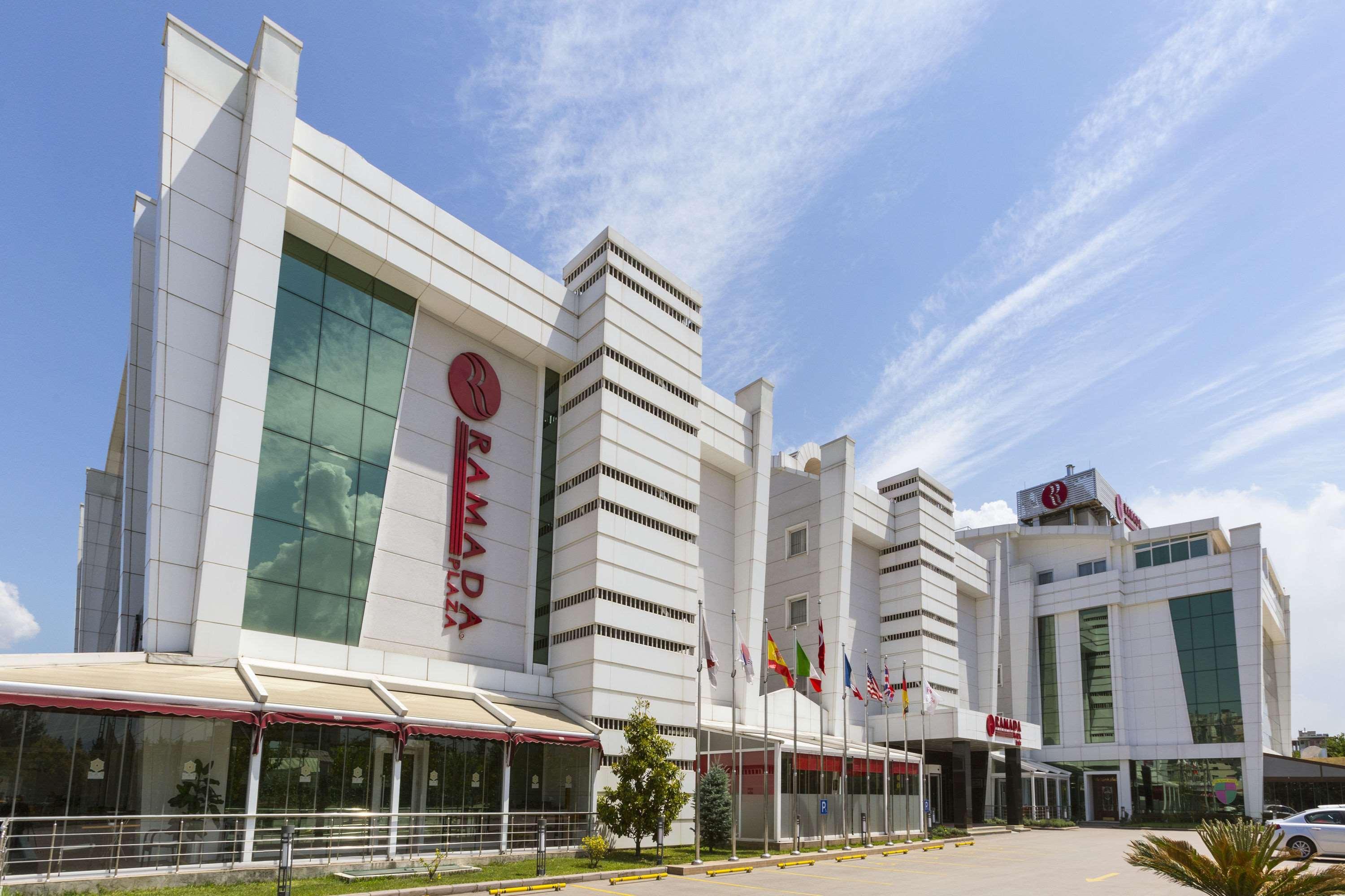 Ramada Plaza By Wyndham Izmit Hotel Kocaeli Exterior photo